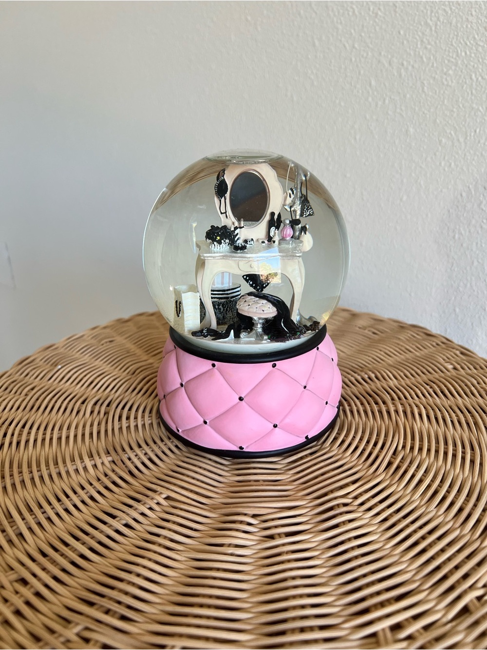 Victoria's Secret Pink Quilted Vanity Snow Globe